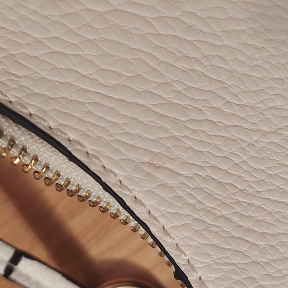 Sondra Roberts Squared White Faux Leather Hobo Handbag w/ Metallic Braided Strap - Picture 16 of 16